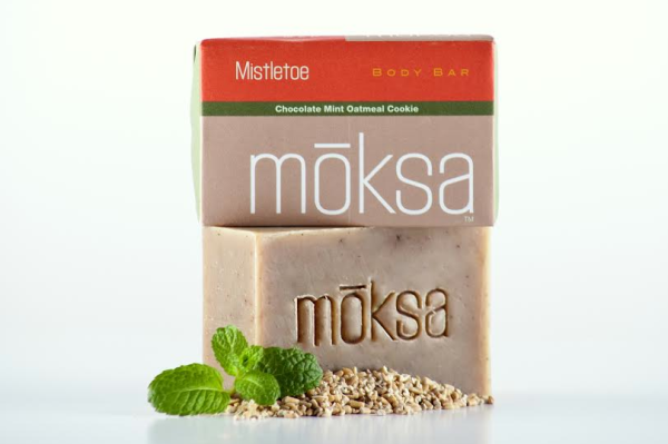 Moksa Organics Mistletoe holiday bath set | Cool Mom Picks