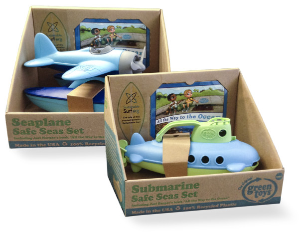 Earth Day picks: Green Toys Safe Seas sets | Cool Mom Picks