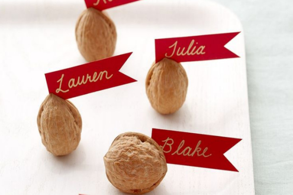 These Walnut place card holders are a fun DIY for a Thanksgiving table