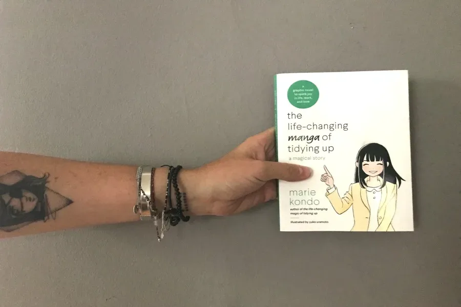 A review of The life-changing manga of tidying up by Marie Kondo