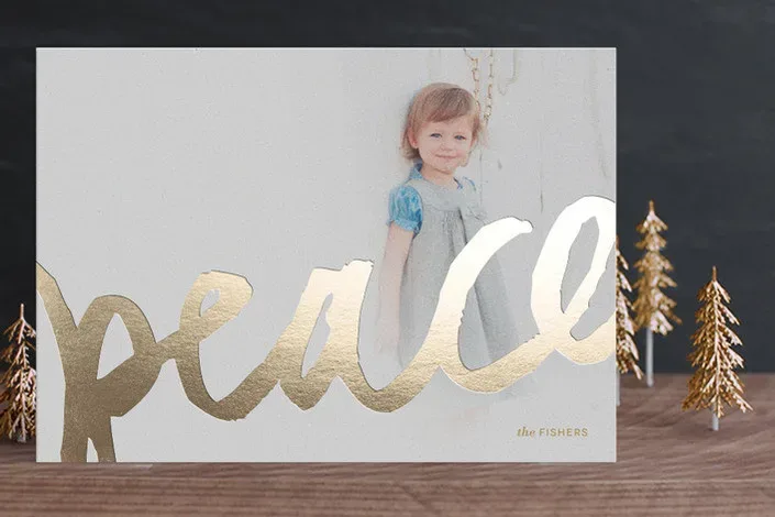 The most beautiful holiday photo cards just got easier to choose with a free holiday sample kit
