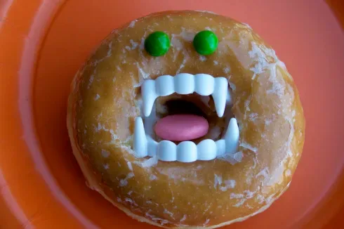 6 easy, last-minute Halloween treats that are way more impressive than a bowlful of candy corn