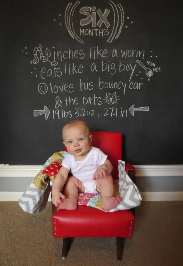 Forget the baby book: 6 creative ways to document baby's first year in photos.