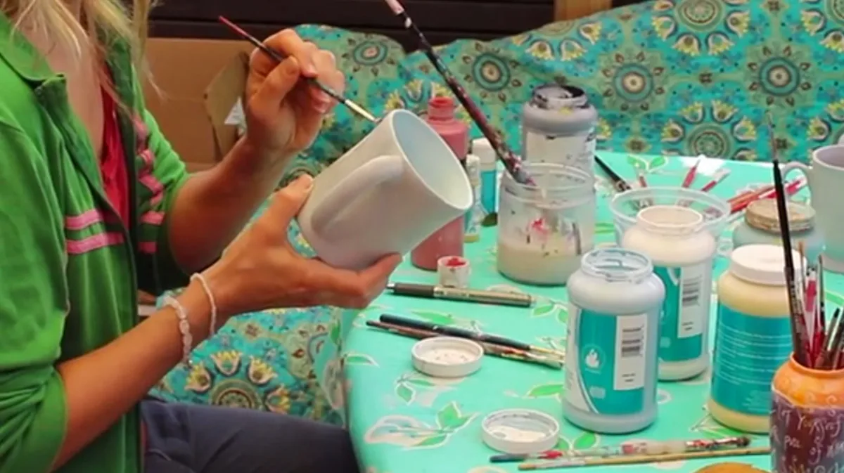 Creative Thursday, the Show. Tons of inspiration from all kinds of artists and makers