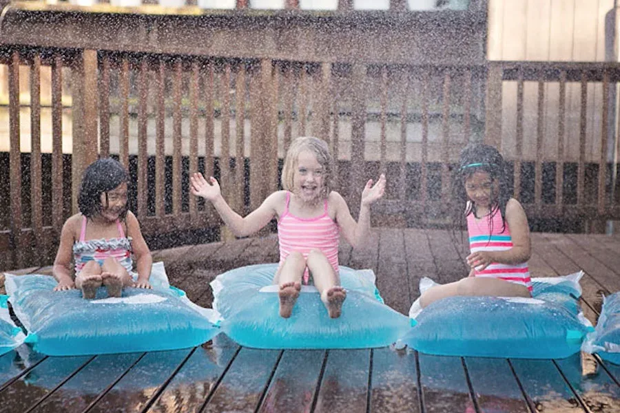50 Screen-free activities for kids: DIY Water Blobs at Hello, Wonderful