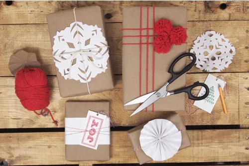 DIY holiday gift wrap at A Pair of Pears