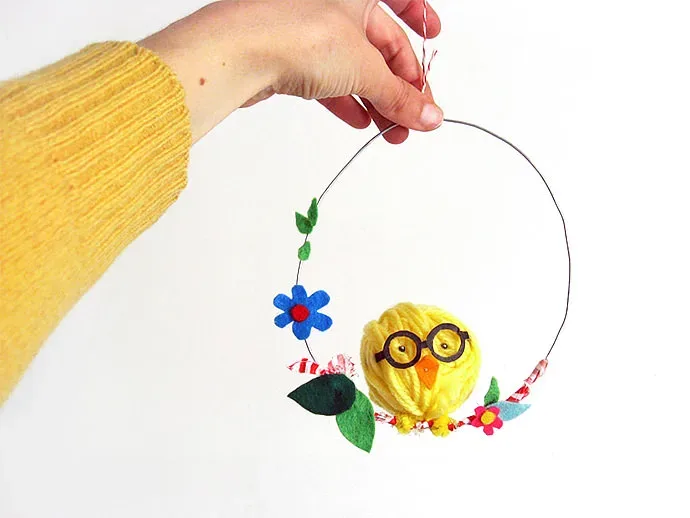 Easy Easter crafts for kids: cute chick project at Handmade Charlotte