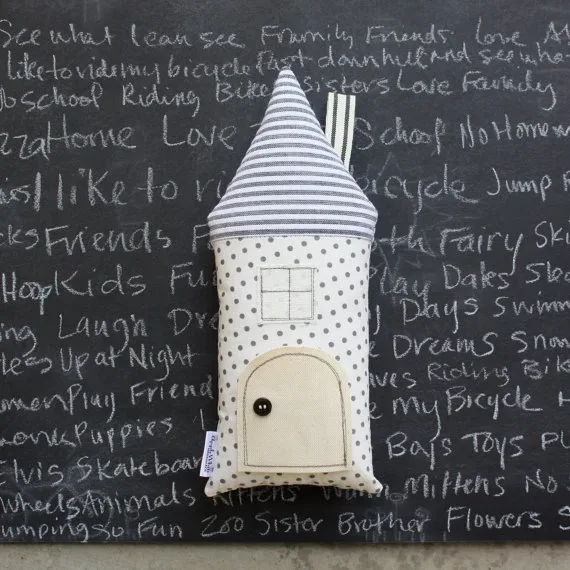 AppleWhite tooth fairy pillow: homemade cottage