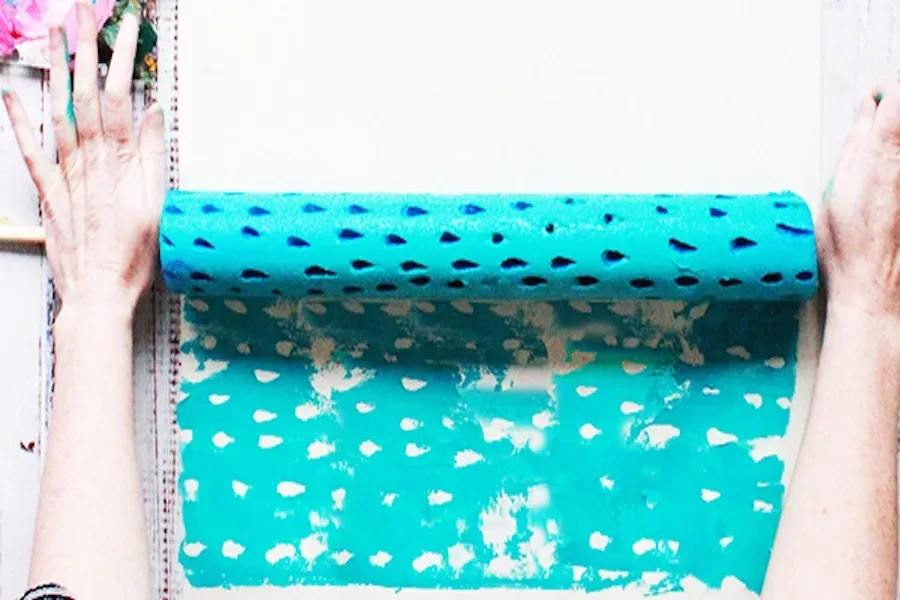 Cool pool noodle crafts for kids: Pool Noodle Printing by Alisa Burke
