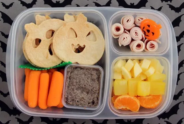 Halloween lunchbox idea: Cut tortillas with cookie cutters