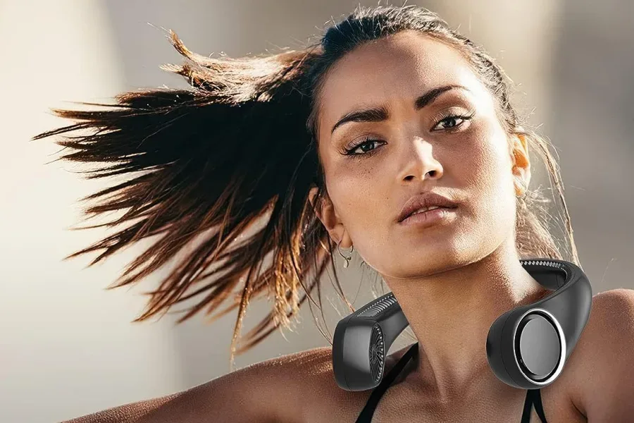 This portable neck fan with USB charge will save your summer! Now on sale