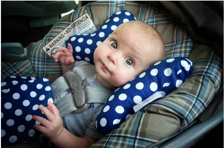 Your baby's first pillow