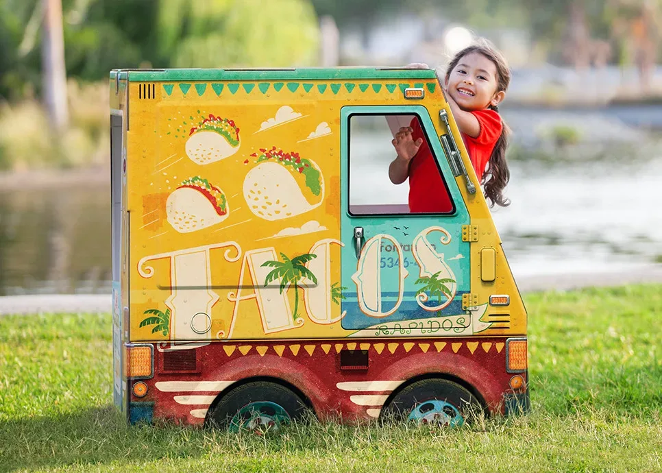 Cardboard play taco truck by OTO
