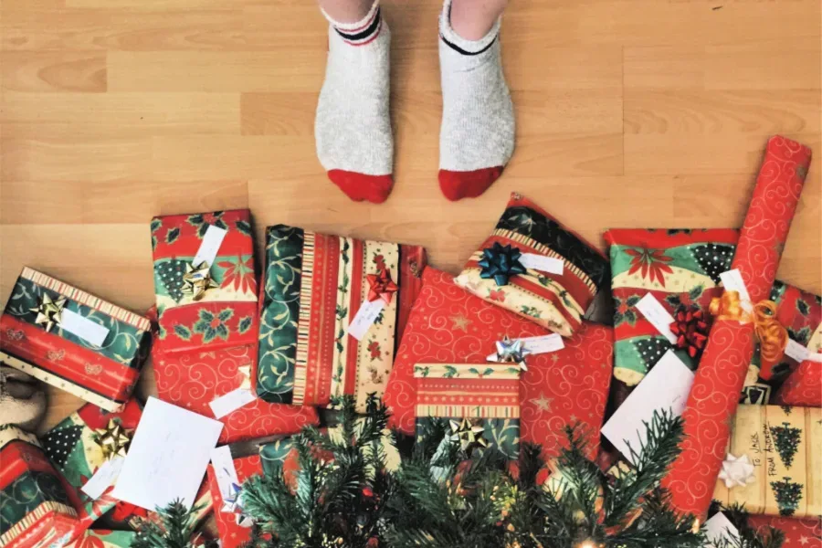 Last-minute holiday shipping deadlines for 2018 from the biggest shops