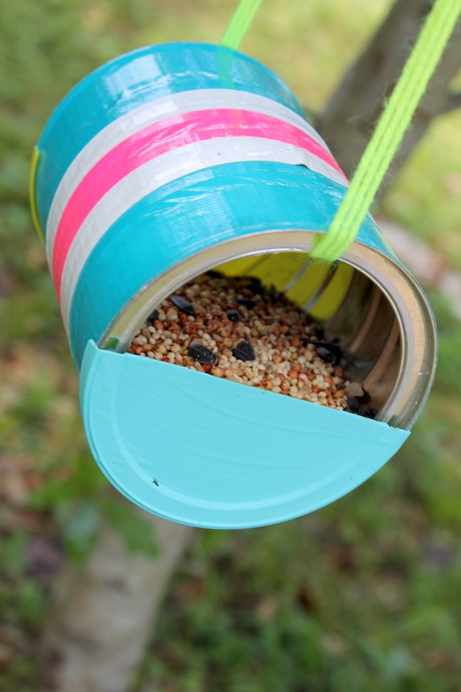 A Mother's Day craft idea from Momtastic: make a colorful bird feeder from a can 
