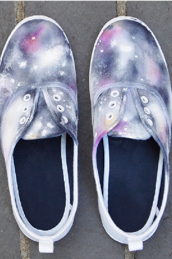 DIY sneaker makeovers: Galaxy white canvas sneakers at Time for Tea Beads