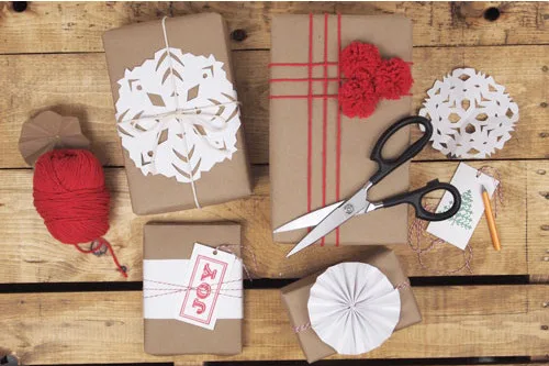 DIY holiday gift wrap at A Pair of Pears