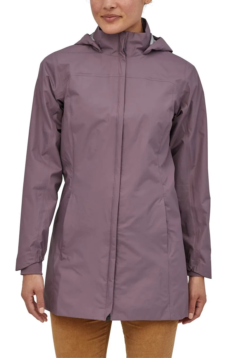 Patagonia coats for the whole family: A lightweight transition coat for women.