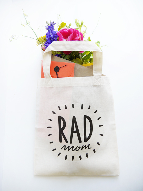 DIY Mother's Day gifts that kids can make: Tote Bag by Oh Happy Day