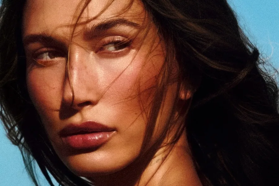 Fewer products, better skin. Thanks, Rhode.