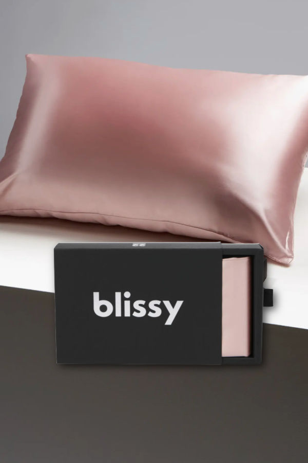 Blissy Mulberry Silk Pillow Cases: Last-minute beauty gifts for Mom on Amazon