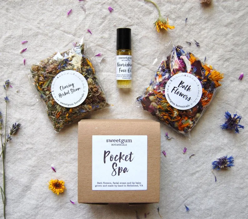 Special Mother's Day gifts under $20: Tiny Pocket Spa