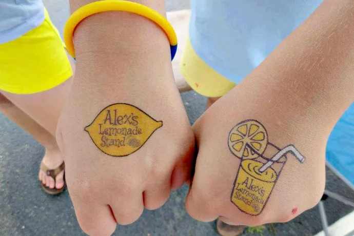 5 wonderful ways to give back as a family all year long, like registering your Alex’s Lemonade Stand