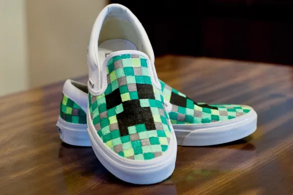 DIY sneaker makeovers: Make your own Minecraft sneakers! | Tutorial: The Green Wife