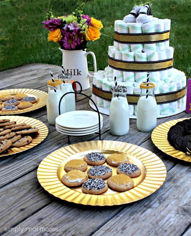 Hidden Champagne Diaper Cake (DIY tutorial idea)