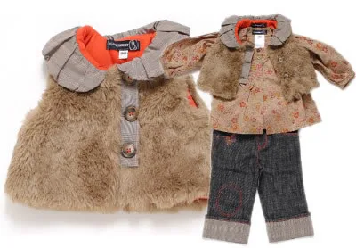 Time to start thinking holiday photo outfits, mamas