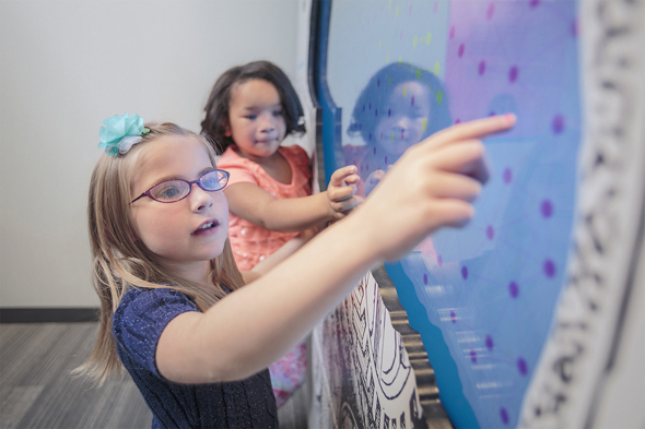 Last minute gift ideas: A family museum, zoo, or club membership | Franklin Institute, Philadelphia is one of our favorites!