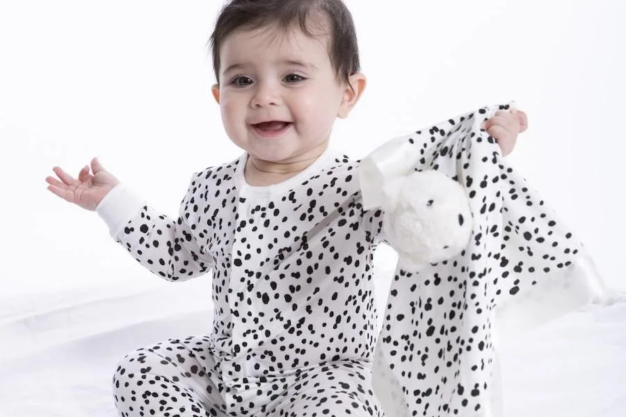 Parent lifesaver: Magnetic Me pjs for babies snap easily and safely with magnets!
