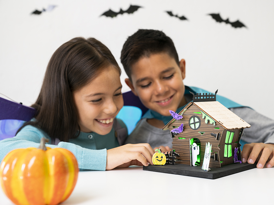 DIY haunted house craft kit from KiwiCo for Halloween