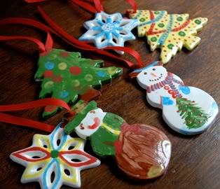 Make your own holiday ornaments – so awesome