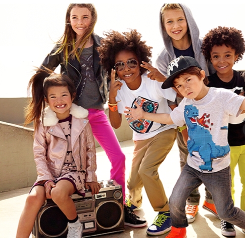 H & M now lets you shop online. Can we get an amen? | Cool Mom Picks