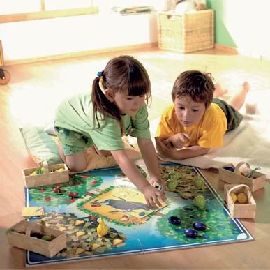 Children’s games still made with wooden pieces and great design? It’s true.