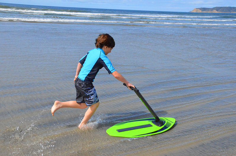 Get a handle on skimboarding with the D6 Surfskimmer