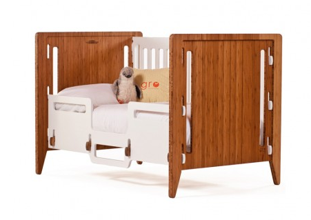 Gro Crib: Giving “convertible crib” a whole new meaning