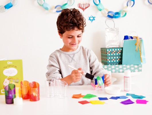 Hanukkah crafts for kids: one more thing off your plate with Kiwi Crate