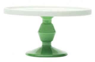 5 beautiful cake stands that take the cake.