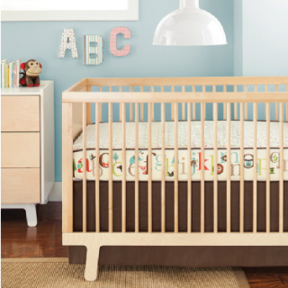 Stylin’ new nursery decor and crib bedding from Skip Hop? Yes, please!