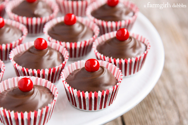 7 indulgent, easy homemade chocolate treats for your little Valentines (and the big ones, too).