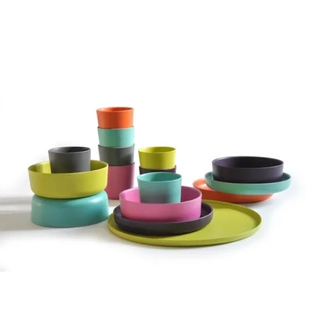 Kids’ dishes that are pretty enough for the grownup table.