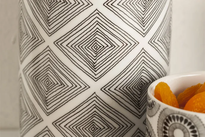 Black and white kitchen accessories: Rosanna Stockholm Collection