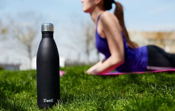 Fantastic insulated water bottle: S'well Water Bottle in Onyx