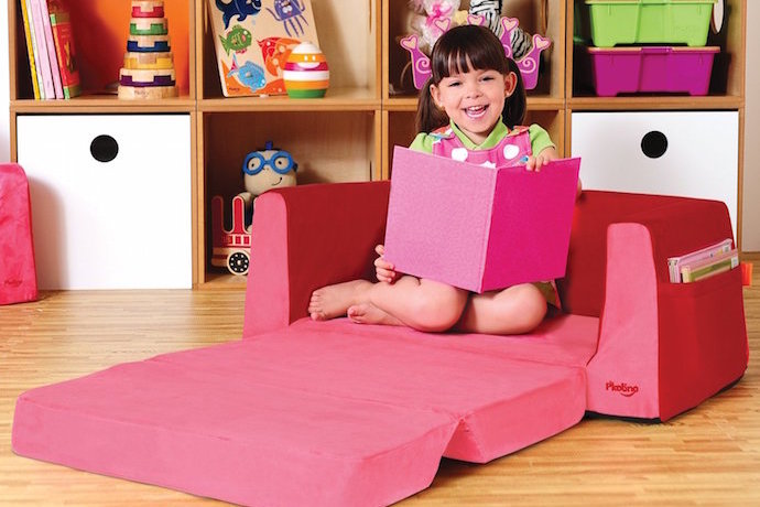 P'kolino chair helps make reading fun for young kids