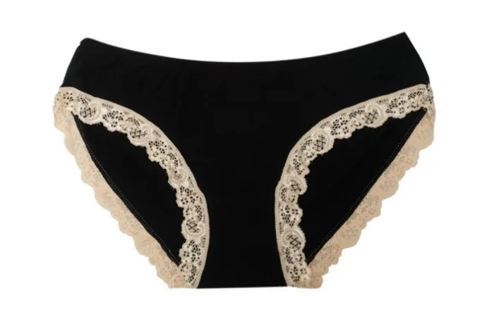 Cake Maternity’s new lingerie offerings. Just in time to help moms-to-be feel sexy on Valentine’s Day too.