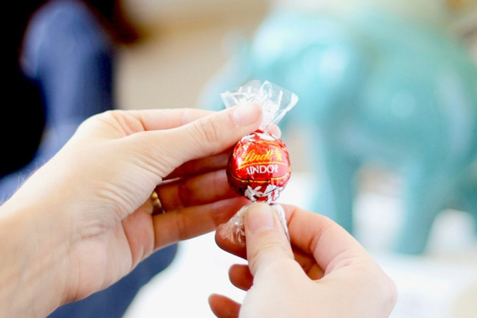 Sponsored Message: Give mom a moment of bliss this Mother’s Day with LINDOR truffles.