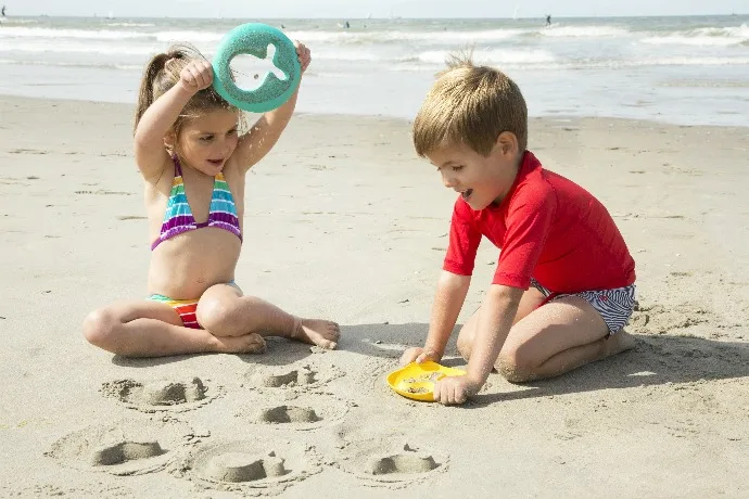 New beach toys: Quut Star Fish Magic Shapers