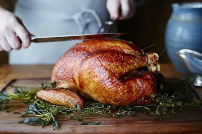 The ultimate last minute guide to everything Thanksgiving | how to carve a turkey tips via William-Sonoma Taste